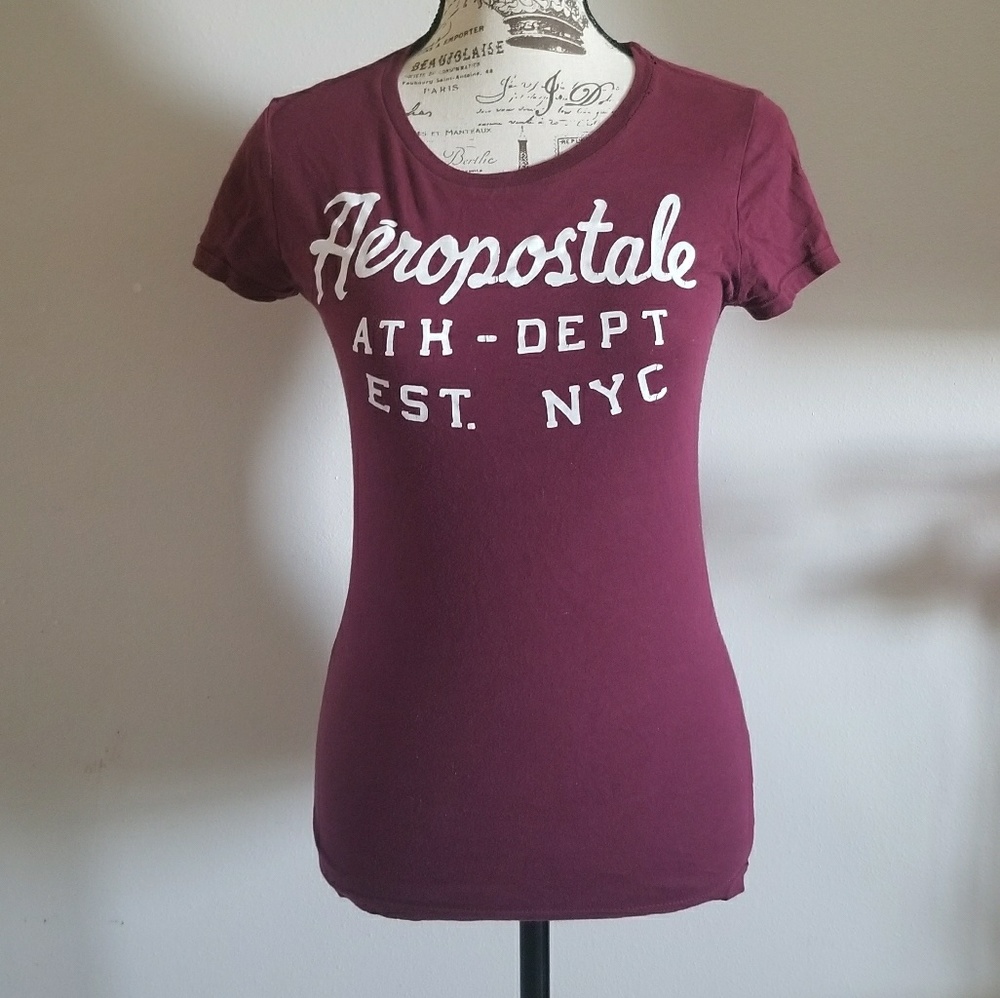 Aeropostale short sleeve graphic tee